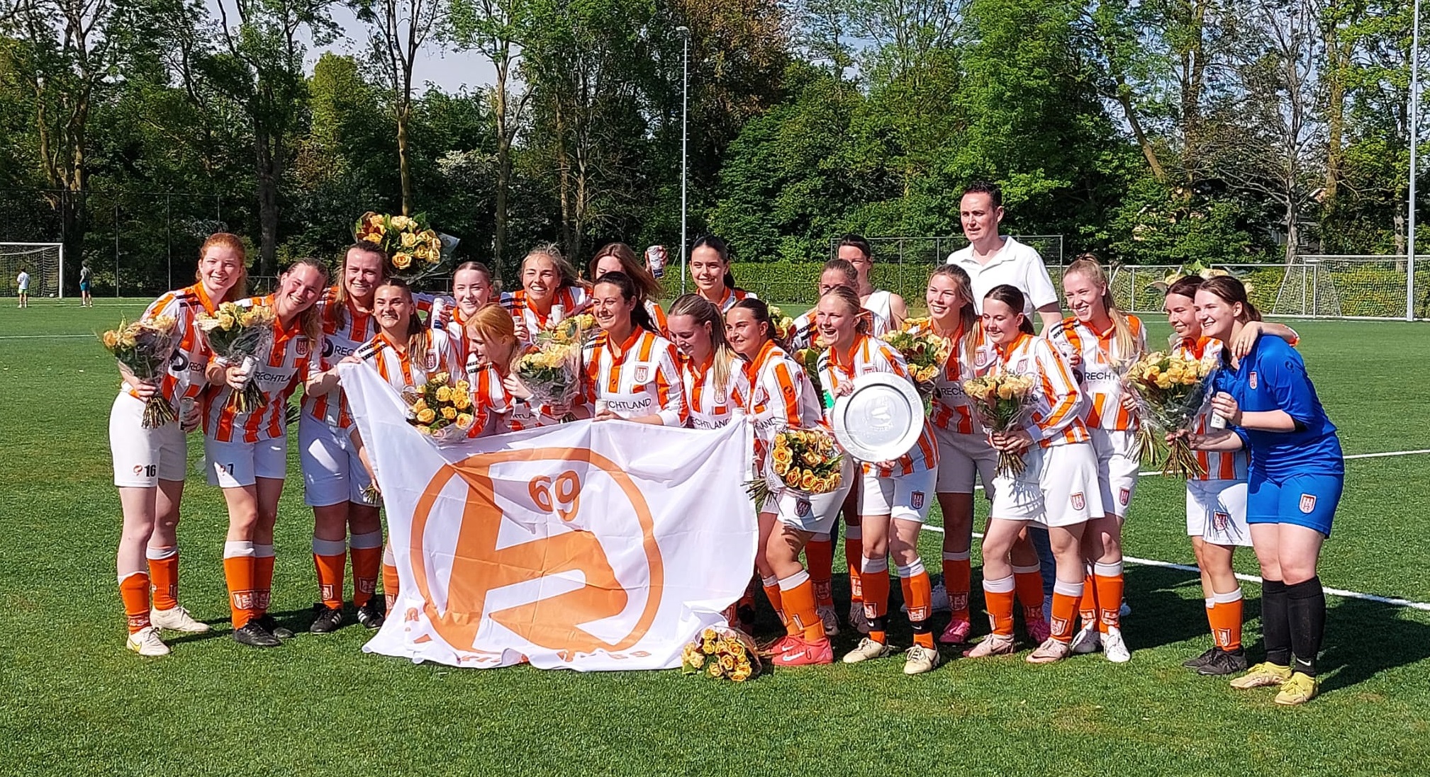 Dames team behaalt kampioenschap